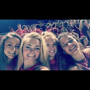 Meet your Posher, Alissa